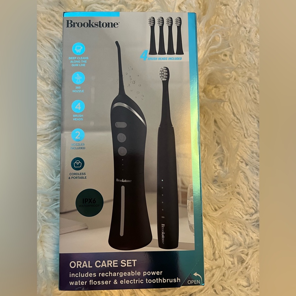 Brookstone Oral Care Brush Set - NWT